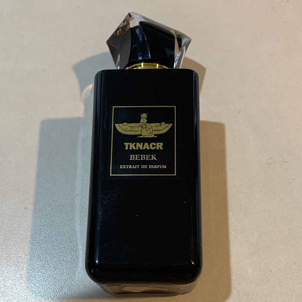 TKNACR perfume  BEBEK